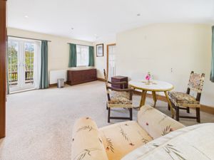 Dining Room- click for photo gallery